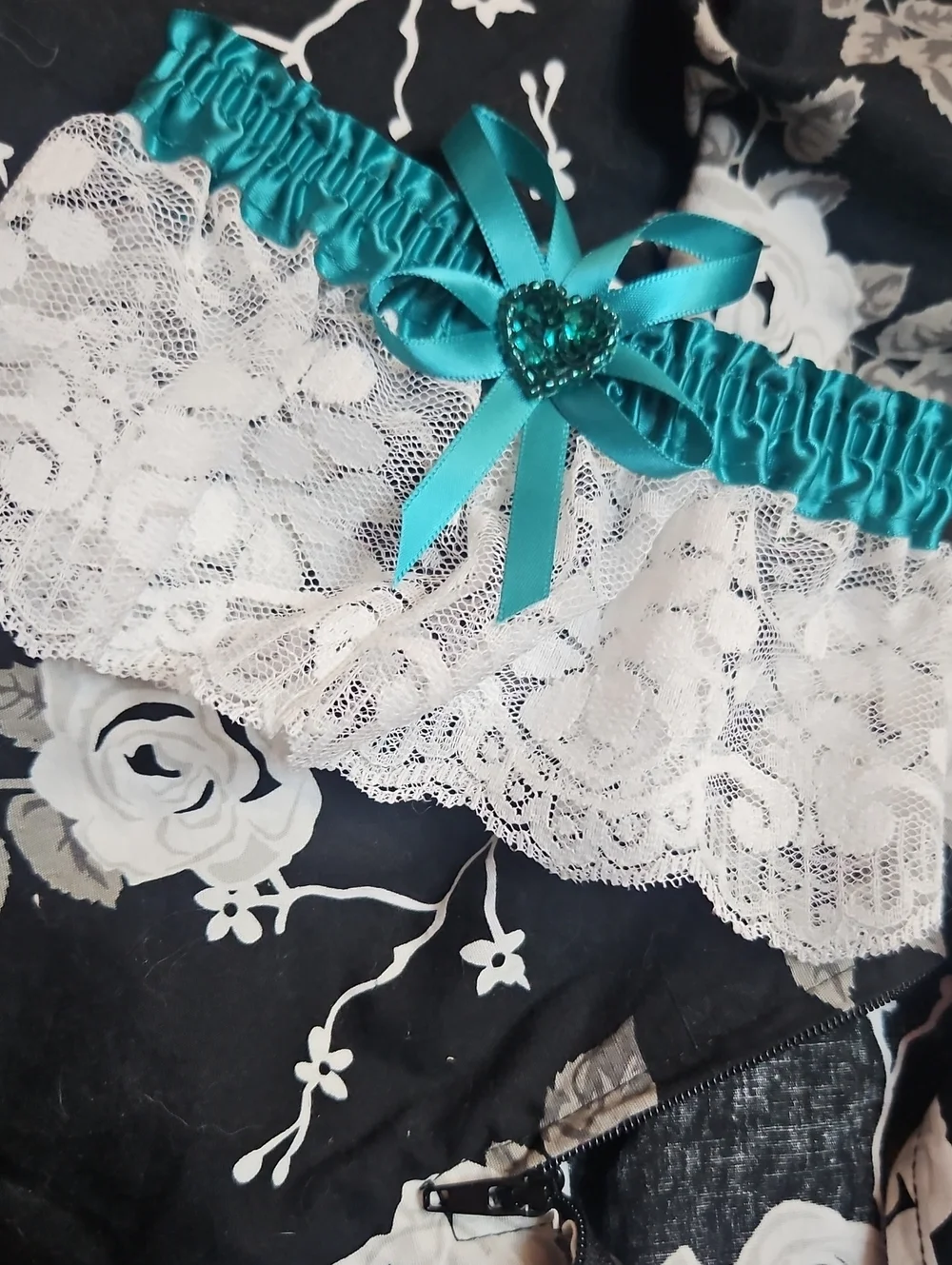 Vintage 90s Teal Satin & White Lace Decorative Bridal Garter With Box